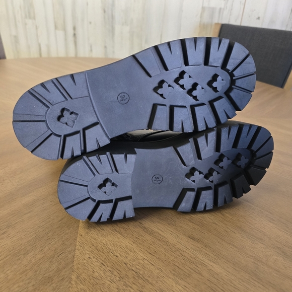 Women's Logan Lug Combat Boots with Memory Foam Insole - Wild Fable 8 1/2 - Picture 6 of 7